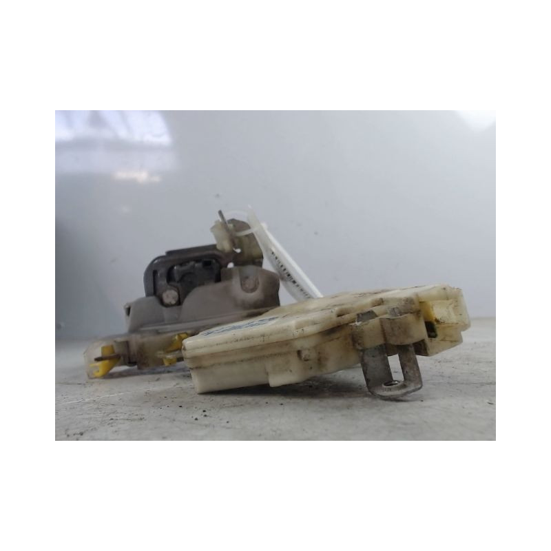 SYSTEME CONDAMNATION ARRIERE GAUCHE NISSAN TERRANO 2002-