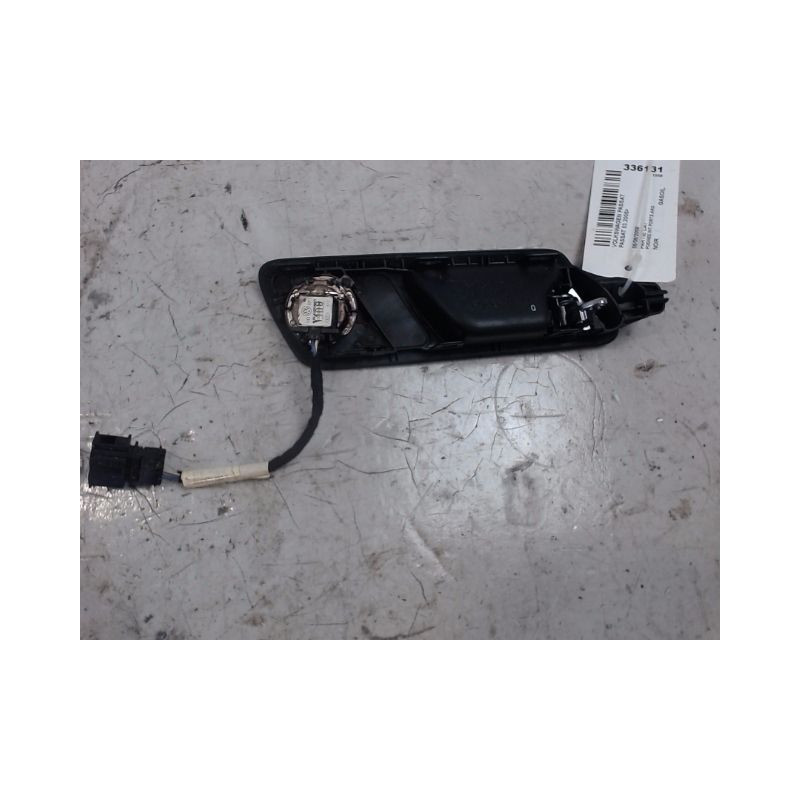 POIGNEE INTERIEURE PORTE ARRIERE GAUCHE VOLKSWAGEN PASSAT 2005-