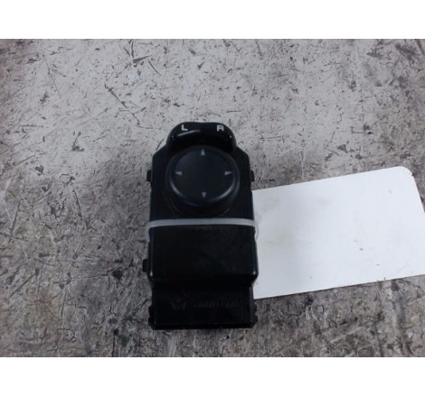 COMMANDE RETROVISSEUR EXT ELECTRIQUE