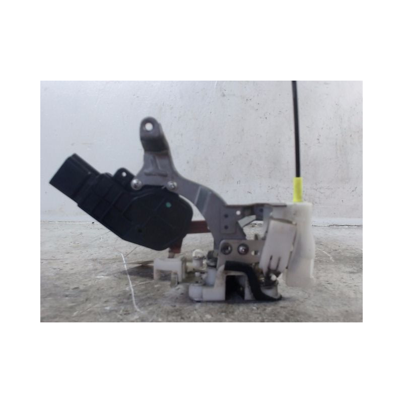 SYSTEME CONDAMNATION ARRIERE DROIT TOYOTA AYGO 5P