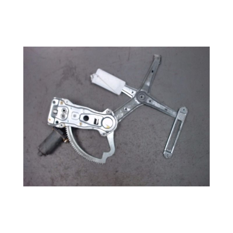MECANISME+MOTEUR LEVE-GLACE AVANT DROIT MERCEDES C180