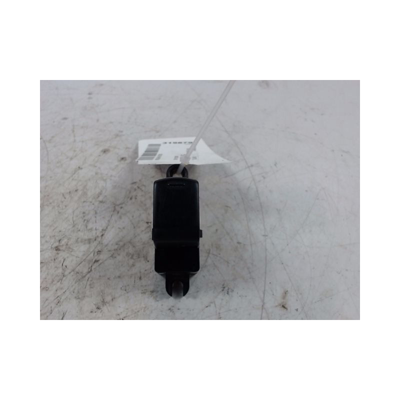 COMMANDE LEVE-GLACE PORTE AVD NISSAN NV200