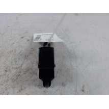 COMMANDE LEVE-GLACE PORTE AVD NISSAN NV200