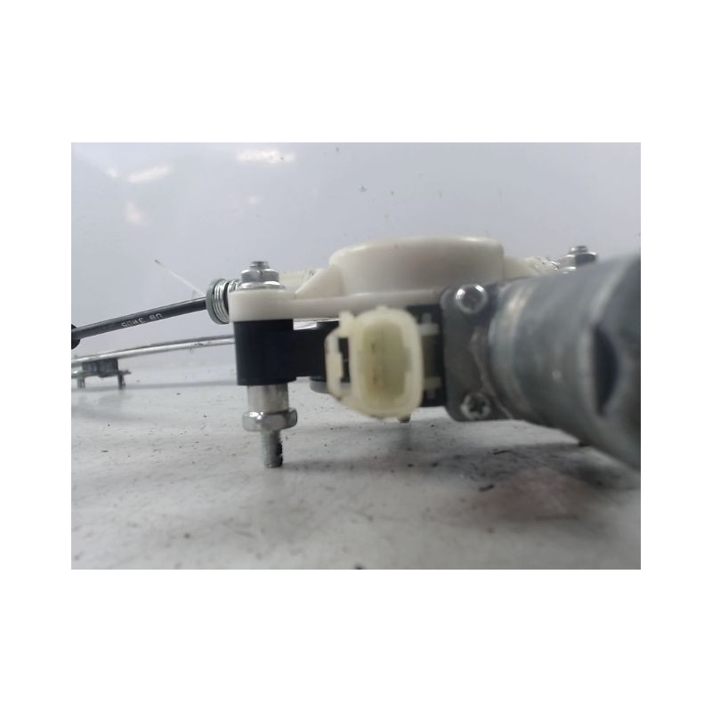 MECANISME+MOTEUR LEVE-GLACE AVANT DROIT KIA RIO 2005-