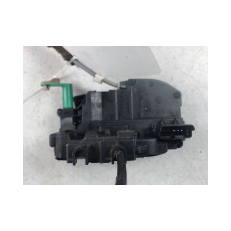 SYSTEME CONDAMNATION AVANT GAUCHE NISSAN NV200