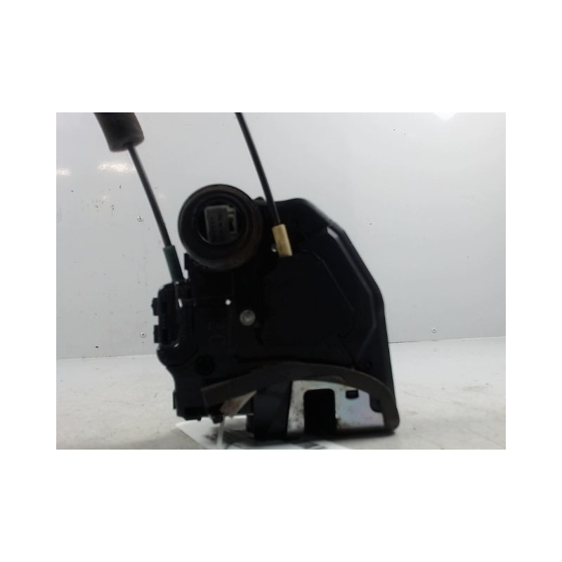 SYSTEME CONDAMNATION ARRIERE DROIT TOYOTA RAV4 2006