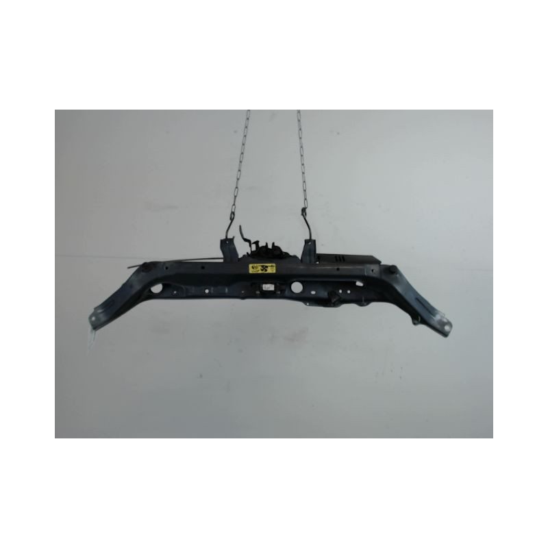 TRAVERSE SUPERIEURE ARMATURE AVANT NISSAN NOTE