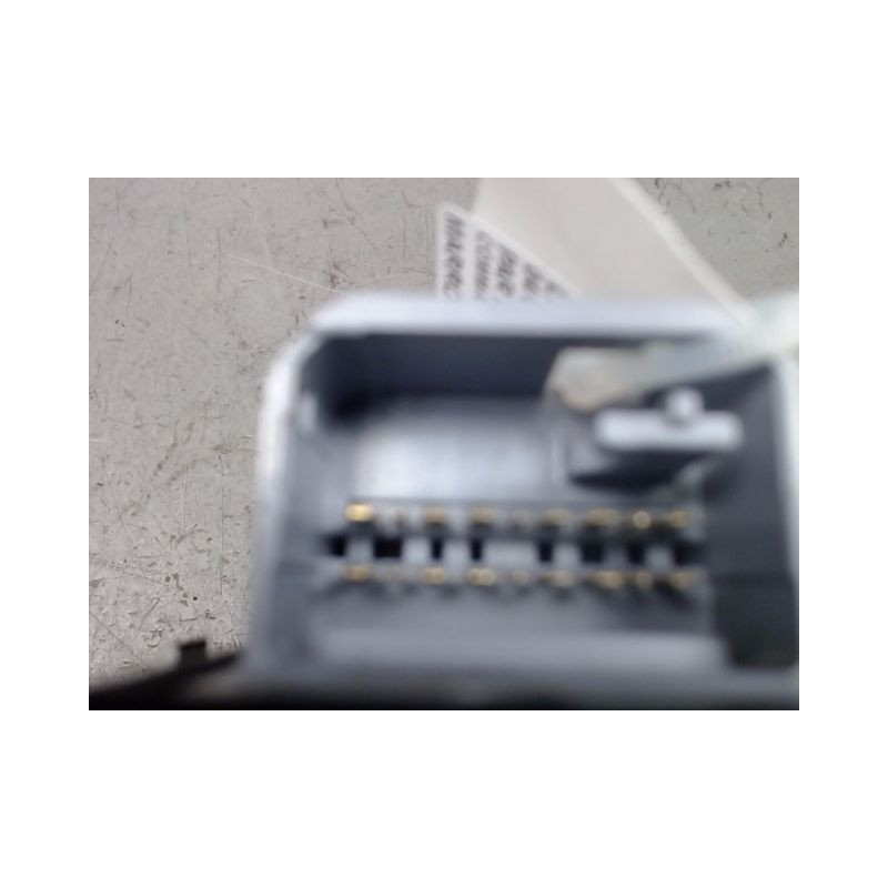 COMMANDE LEVE-GLACE PORTE AVG TOYOTA PRIUS 2004-