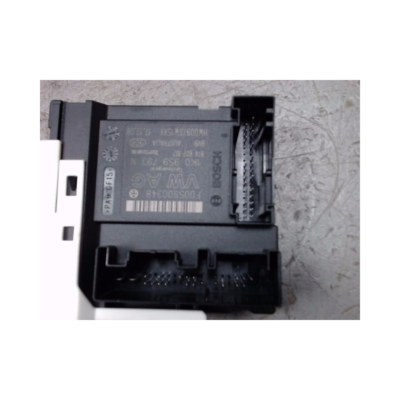 MECANISME+MOTEUR LEVE-GLACE AVANT GAUCHE SEAT LEON 2009-