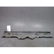 TRAVERSE SUPERIEURE ARMATURE AVANT TOYOTA YARIS -2003