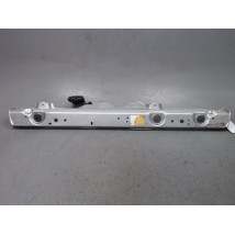 TRAVERSE SUPERIEURE ARMATURE AVANT TOYOTA YARIS 2003-
