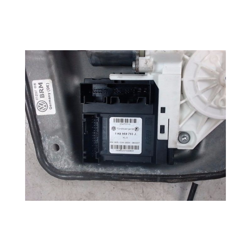 MECANISME+MOTEUR LEVE-GLACE AVANT GAUCHE VOLKSWAGEN GOLF V 2003-2009