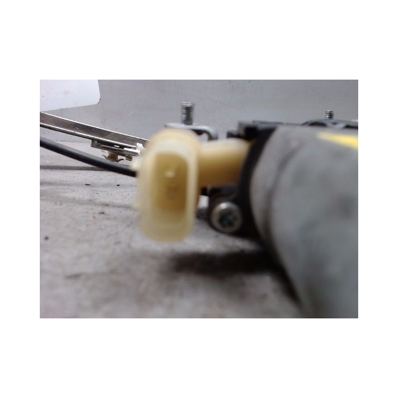 MECANISME+MOTEUR LEVE-GLACE AVANT DROIT HYUNDAI I10