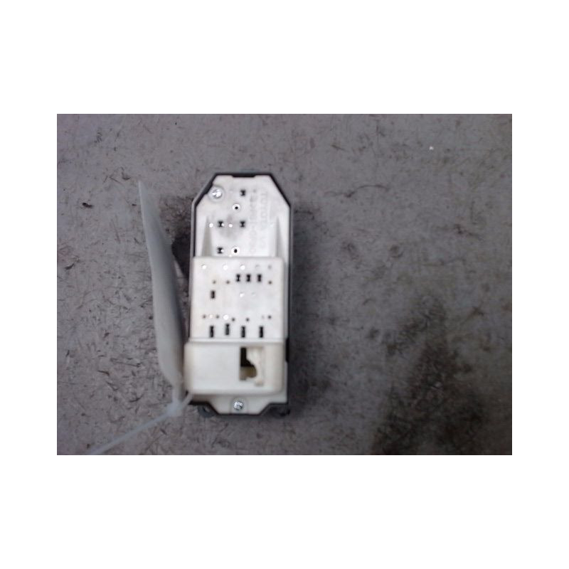 COMMANDE LEVE-GLACE PORTE AVG TOYOTA YARIS 2005-