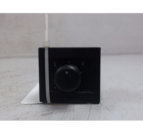 COMMANDE RETROVISSEUR EXT ELECTRIQUE