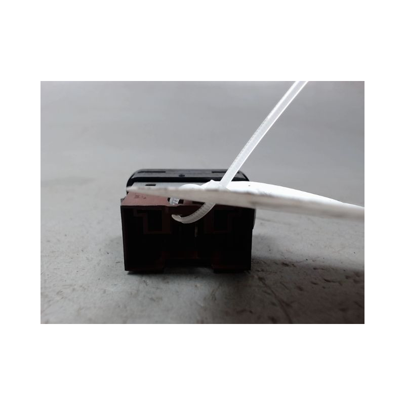 COMMANDE LEVE-GLACE PORTE AVG FIAT COUPE