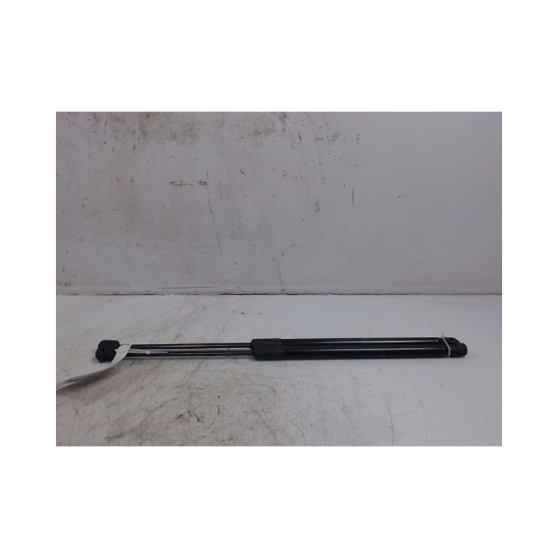 VERIN GAUCHE HAYON MERCEDES CLASSE B 2008-