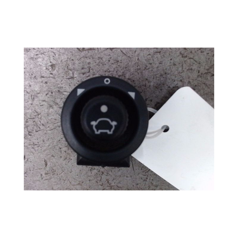 COMMANDE RETROVISSEUR EXTERIEUR ELECTRIQUE FORD FOCUS 98-04