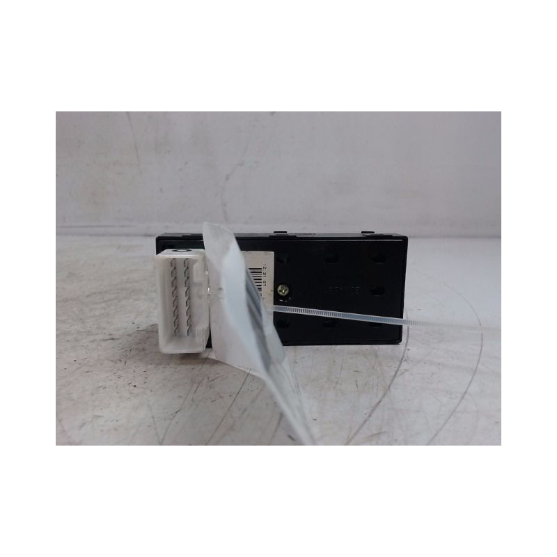 COMMANDE LEVE-GLACE PORTE AVG KIA CEE-D