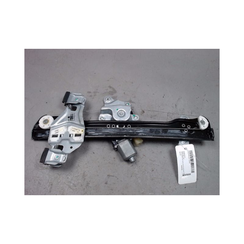MECANISME+MOTEUR LEVE-GLACE AVANT DROIT CHEVROLET AVEO