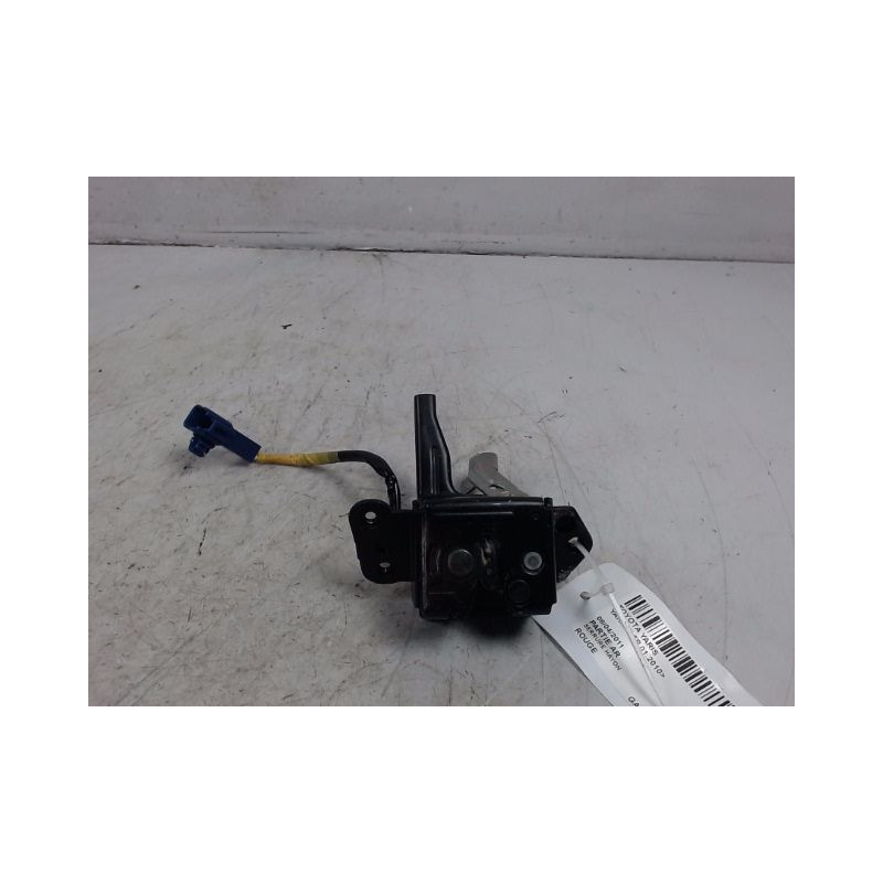 SERRURE HAYON  TOYOTA YARIS II 2010-