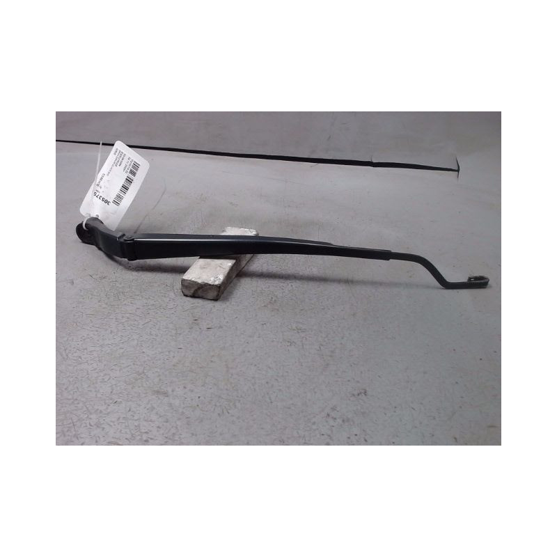 BRAS ESSUIE-GLACE AVANT DROIT TOYOTA IQ 2008-