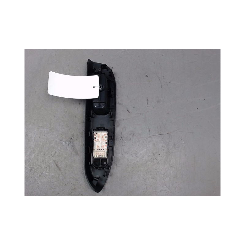 COMMANDE LEVE-GLACE PORTE AVD DAIHATSU TREVIS