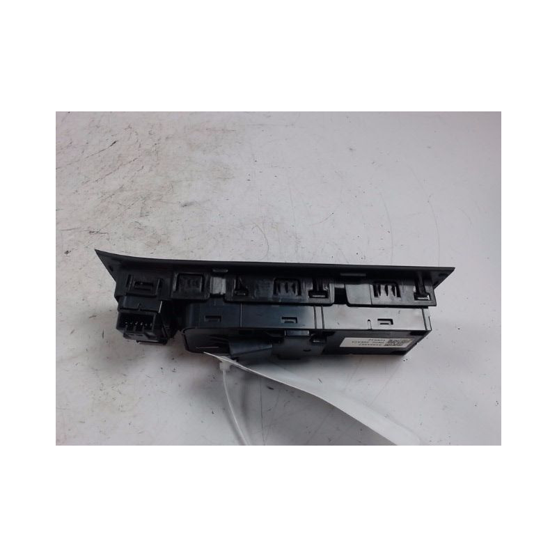 COMMANDE LEVE-GLACE PORTE AVG VOLVO V40 2000-