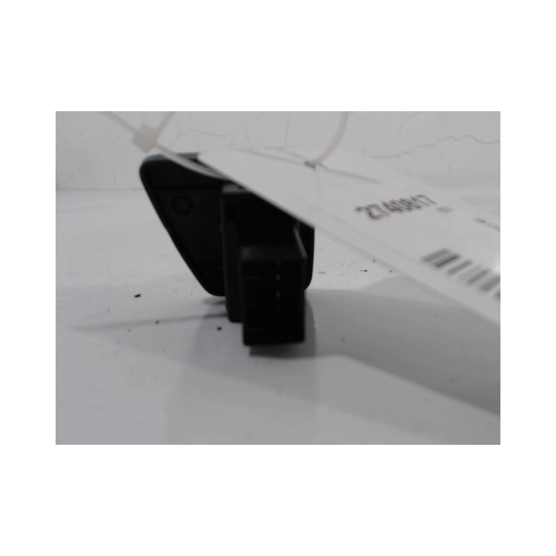 COMMANDE LEVE-GLACE PORTE AVD FIAT 500 2007-