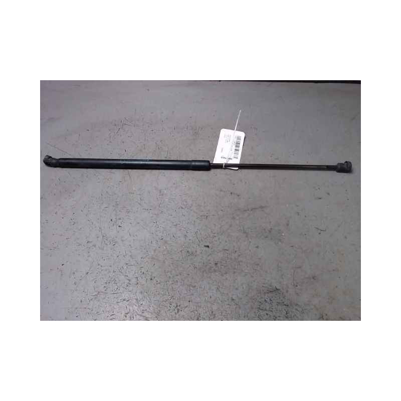 VERIN GAUCHE HAYON OPEL CORSA 06-09