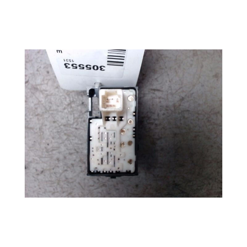 COMMANDE LEVE-GLACE PORTE AVD TOYOTA IQ 2008-