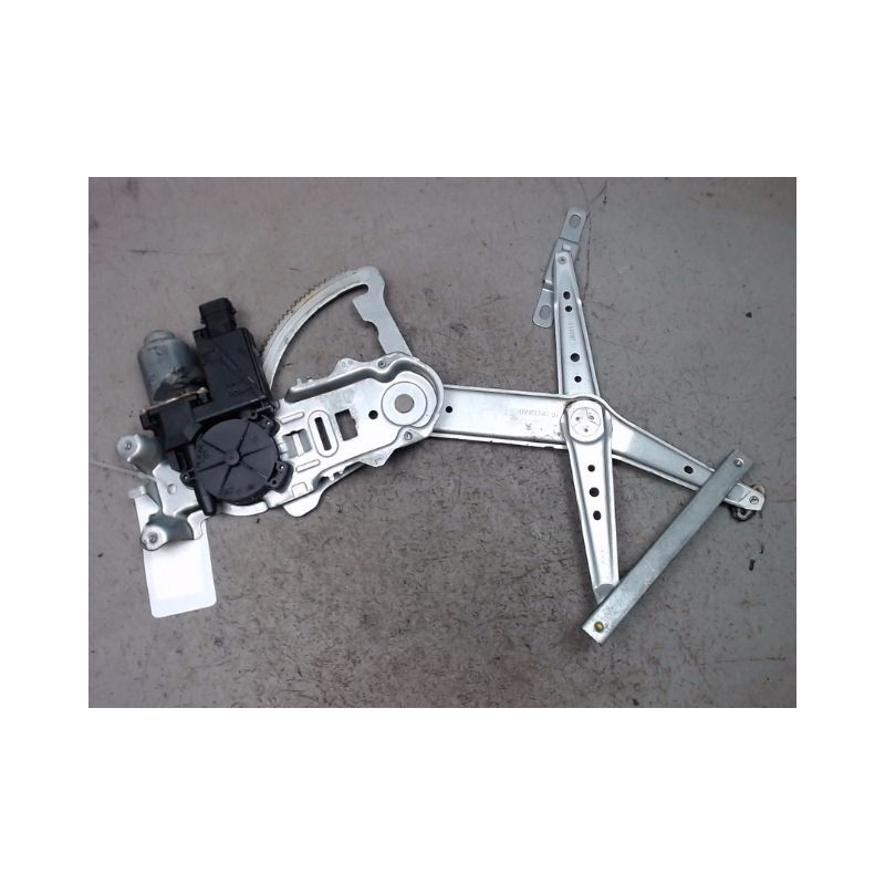MECANISME+MOTEUR LEVE-GLACE AVANT GAUCHE OPEL CORSA 2000-8.2003