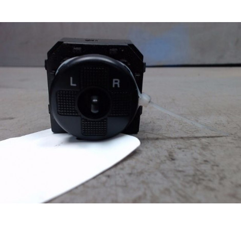 COMMANDE RETROVISSEUR EXT ELECTRIQUE