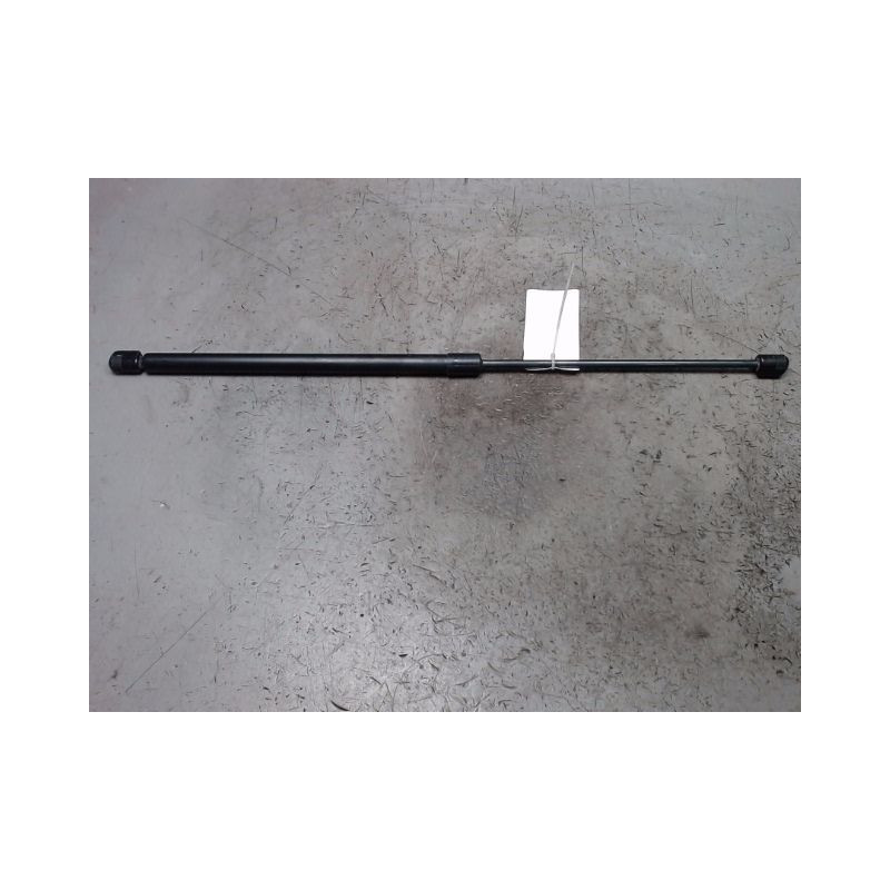 VERIN GAUCHE HAYON OPEL CORSA 2010-