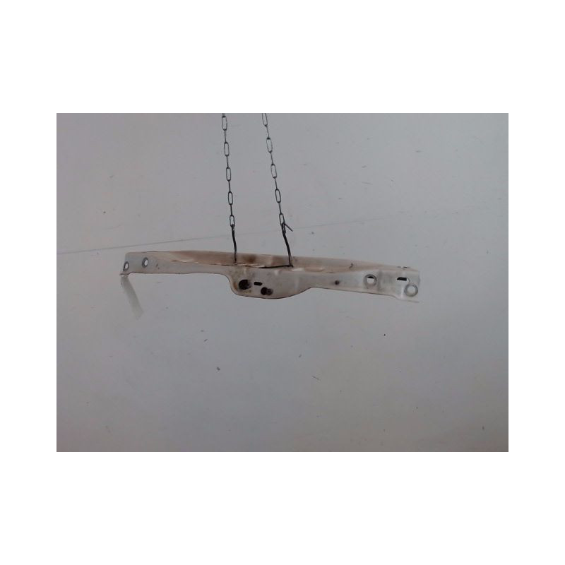 TRAVERSE SUPERIEURE ARMATURE AVANT OPEL ASTRA