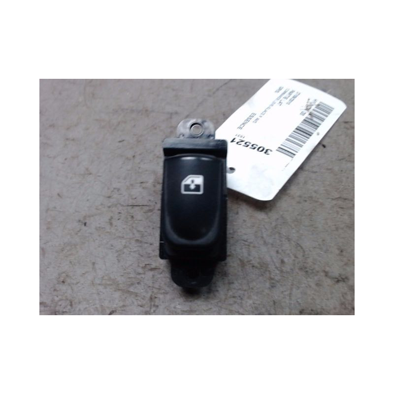 COMMANDE LEVE-GLACE PORTE AVD HYUNDAI I20