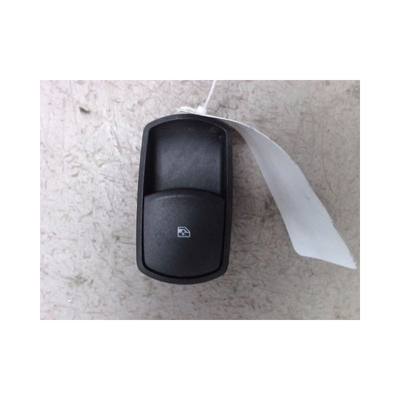COMMANDE LEVE-GLACE PORTE AVD OPEL CORSA