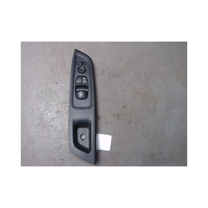 COMMANDE LEVE-GLACE PORTE AVG NISSAN MICRA