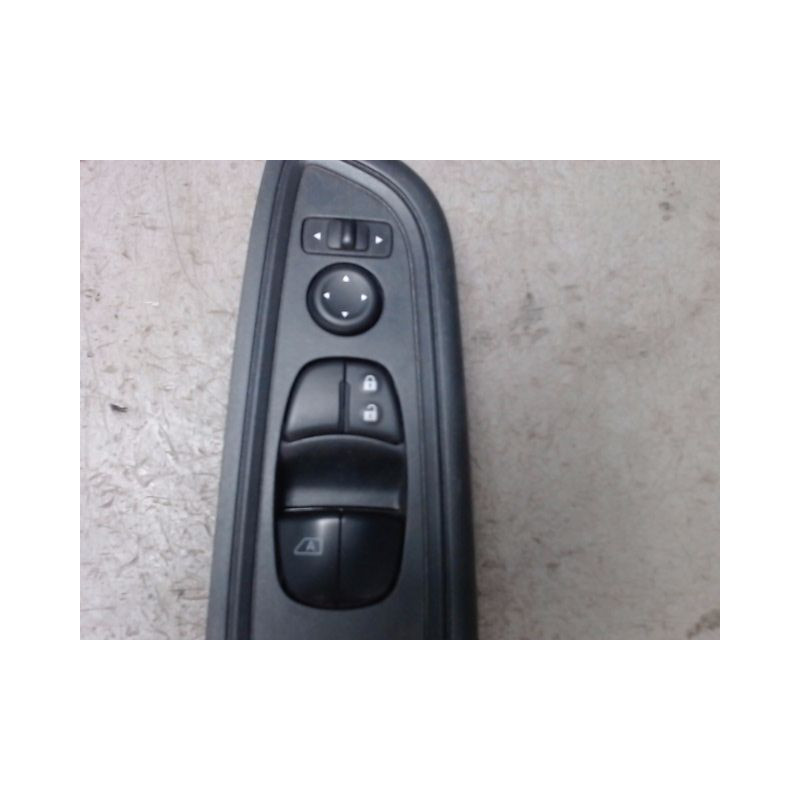 COMMANDE LEVE-GLACE PORTE AVG NISSAN MICRA