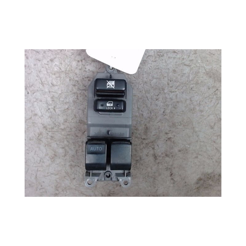 COMMANDE LEVE-GLACE PORTE AVG TOYOTA YARIS 2005-