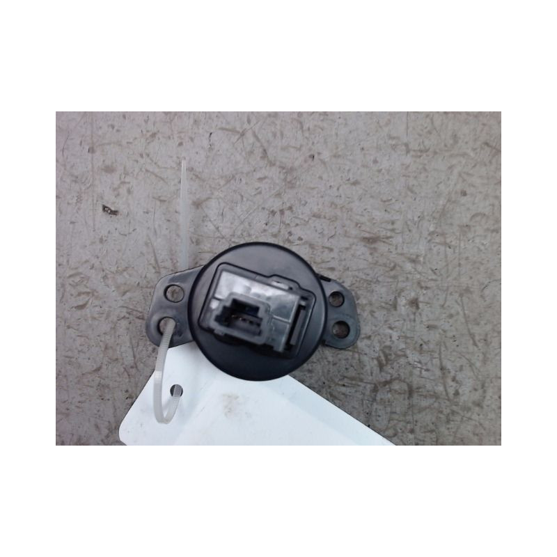 BOUTON DE WARNING TOYOTA AYGO 5P
