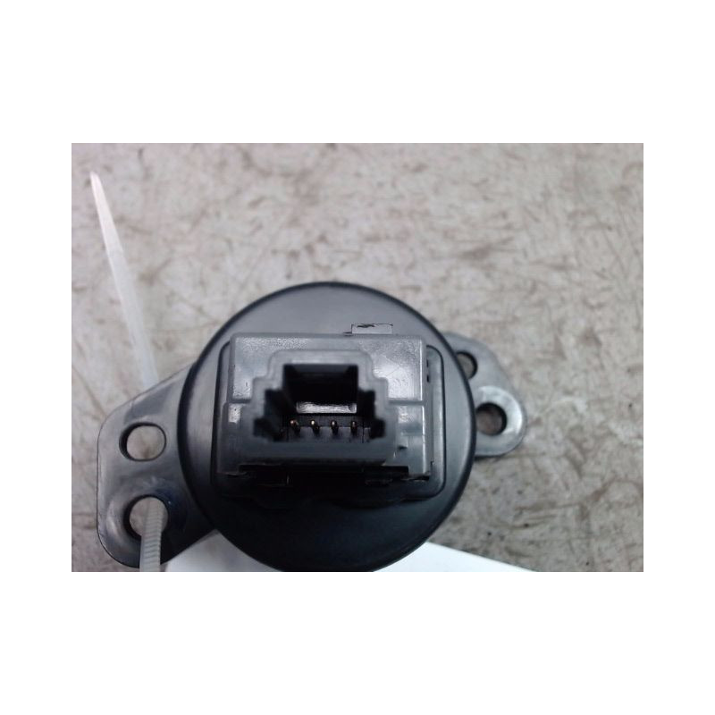 BOUTON DE WARNING TOYOTA AYGO 5P