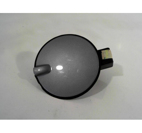 VOLET DE TRAPPE CARBURANT