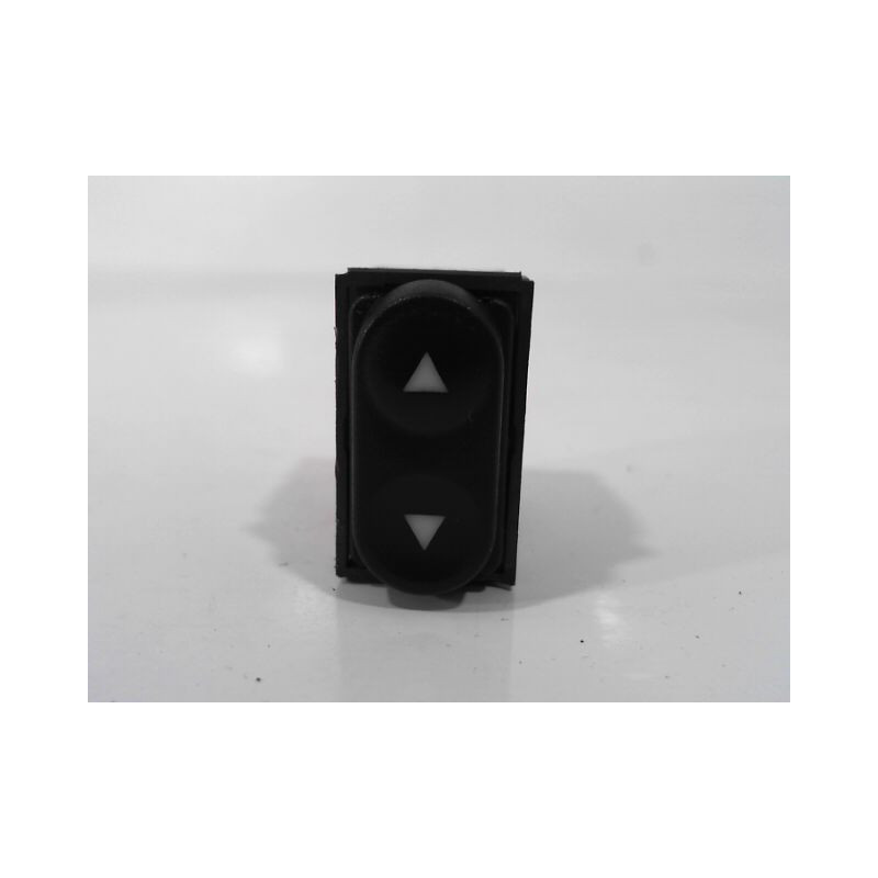 COMMANDE LEVE-GLACE PORTE AVD FIAT SEICENTO