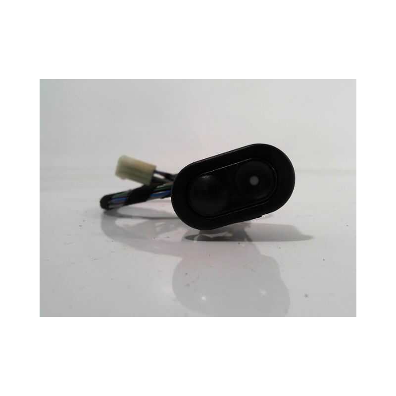 COMMANDE LEVE-GLACE PORTE AVD OPEL TIGRA