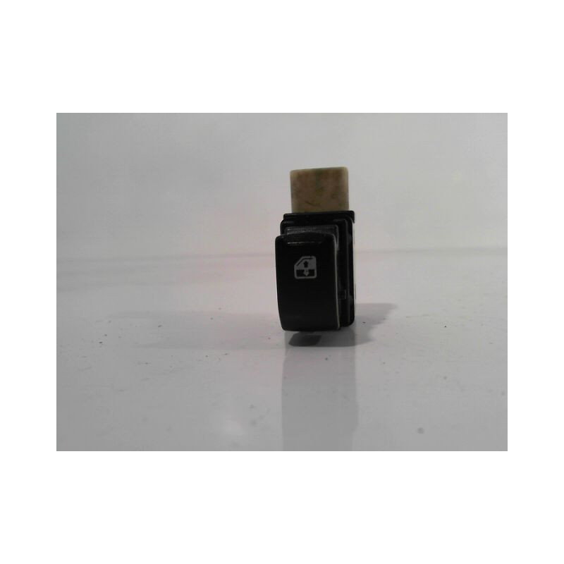 COMMANDE LEVE-GLACE PORTE AVD CHEVROLET MATIZ 05-