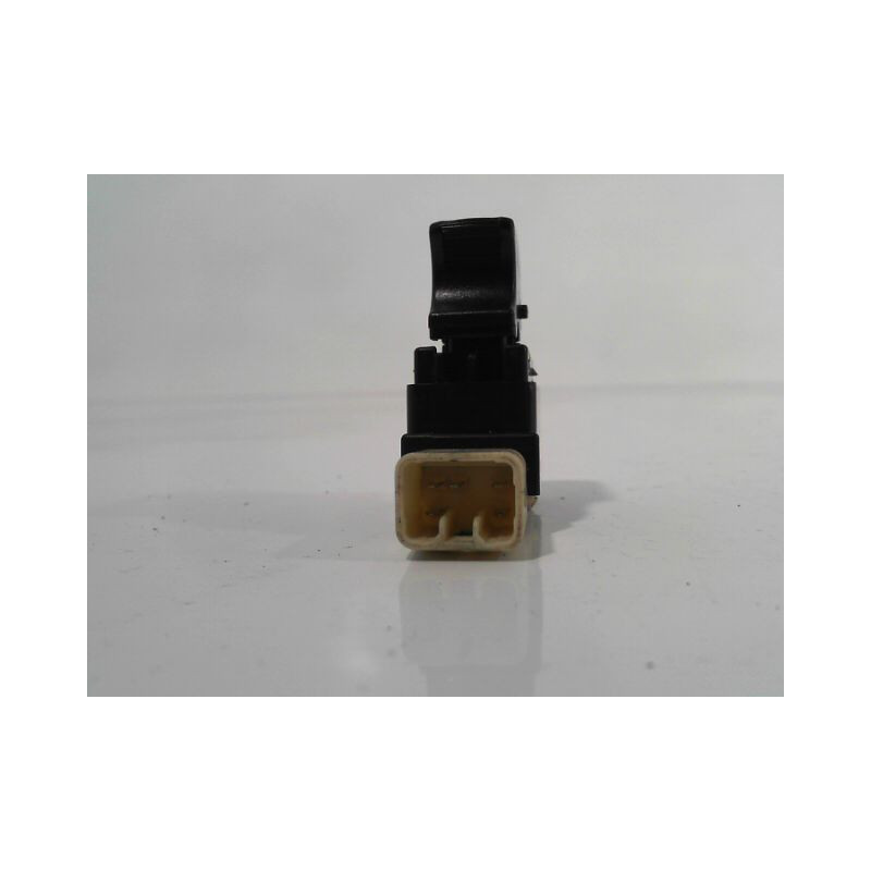 COMMANDE LEVE-GLACE PORTE AVD CHEVROLET MATIZ 05-