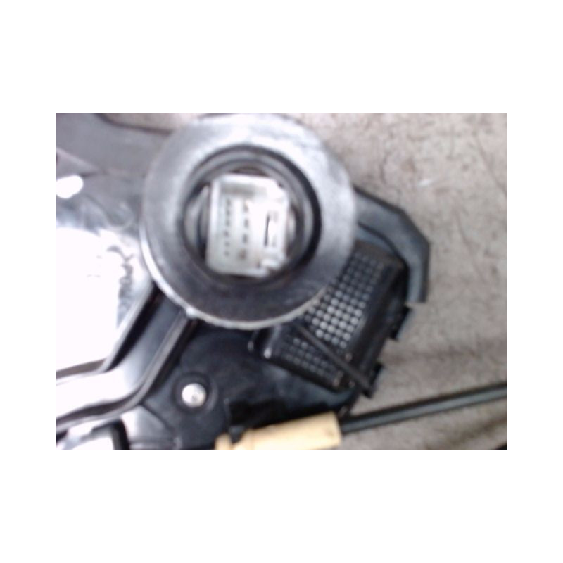 SYSTEME CONDAMNATION AVANT GAUCHE TOYOTA VERSO 2010-