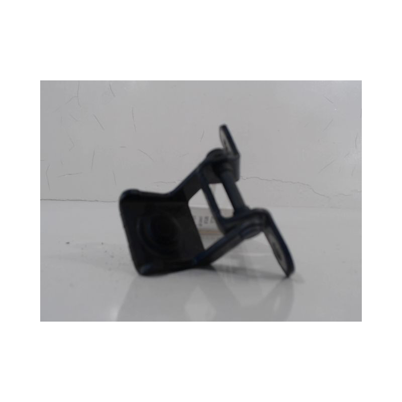 CHARNIERE GAUCHE HAYON DACIA SANDERO 2008-