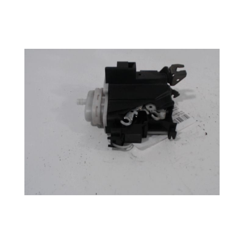 SYSTEME CONDAMNATION AVANT DROIT AUDI A4 95-99